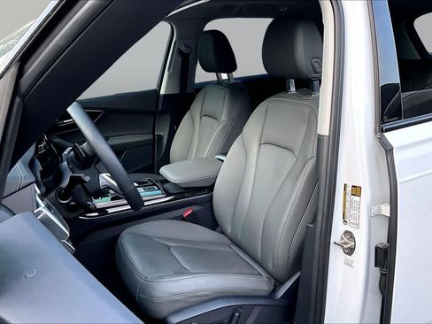 Certified 2026 Audi Q7 2.0T Premium AWD/4WD image 8
