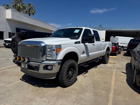 Used 2011 Ford F250 Lariat w/ Lariat Ultimate Pkg AWD/4WD image 1