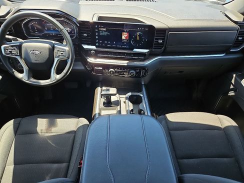 Used 2025 Chevrolet Silverado 1500 LT Trail Boss AWD/4WD image 26