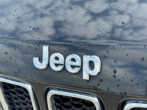 Used 2020 Jeep Compass Limited AWD/4WD image 10