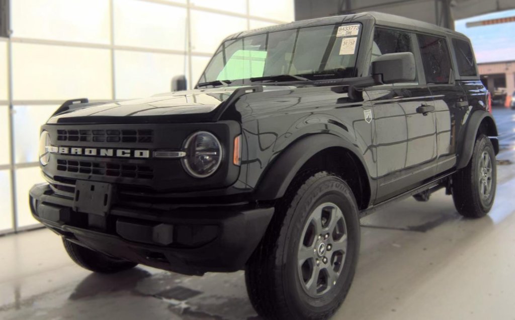Used 2025 Ford Bronco Big Bend AWD/4WD image 1