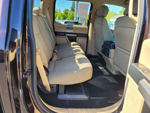 Used 2018 Ford F350 XLT w/ XLT Premium Package AWD/4WD image 18