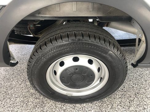Used 2025 Ford Transit 250 148 Medium Roof w/ Load Area Protection Package RWD image 5