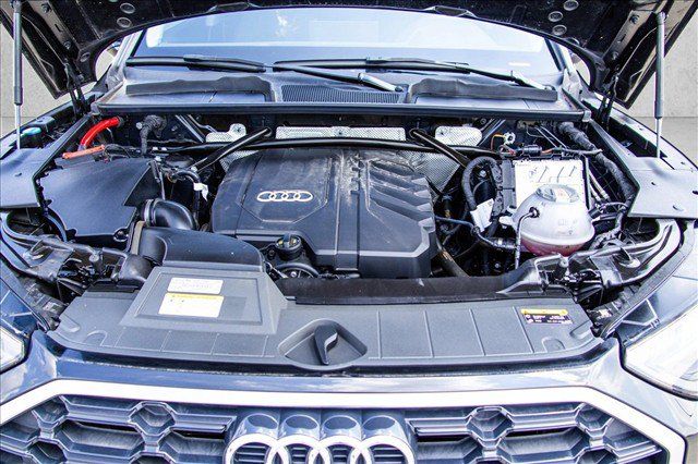 Used 2023 Audi Q5 2.0T Premium w/ Convenience Package AWD/4WD image 25