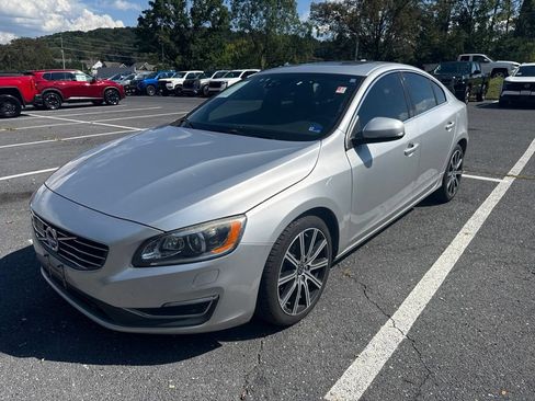 Used 2015 Volvo S60 T5 Platinum FWD image 2
