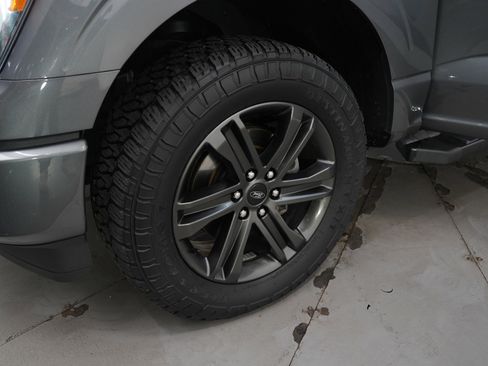 Used 2022 Ford F150 Lariat w/ Max Trailer Tow Package image 28