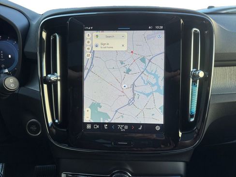 Certified 2025 Volvo XC40 B5 Core image 20