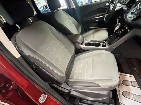 Used 2016 Ford Escape SE AWD/4WD image 16