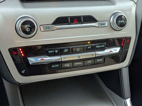 Used 2024 Ford Explorer XLT w/ Equipment Group 202A image 24