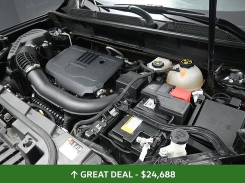 Used 2023 GMC Acadia SLT image 13
