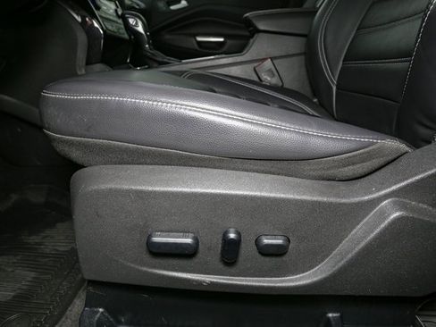 Used 2019 Ford Escape Titanium image 35