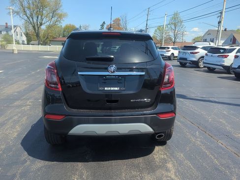 Certified 2022 Buick Encore Preferred w/ Safety Package AWD/4WD image 8