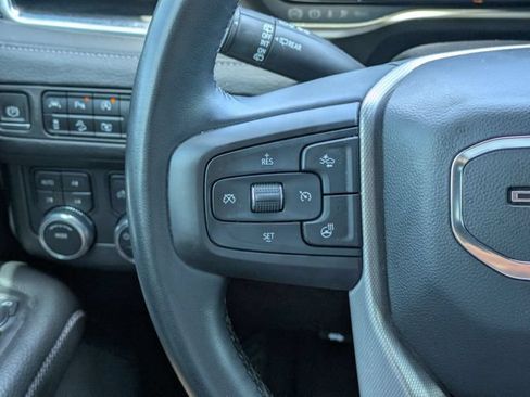 Used 2023 GMC Yukon XL Denali AWD/4WD image 18
