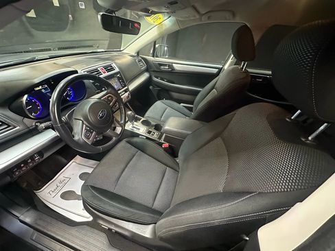 Used 2017 Subaru Outback 2.5i Premium image 16