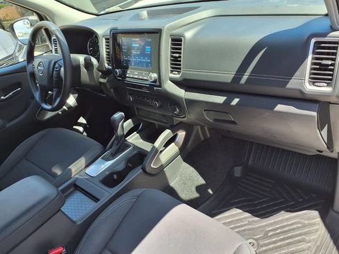 Used 2024 Nissan Frontier SV RWD image 27