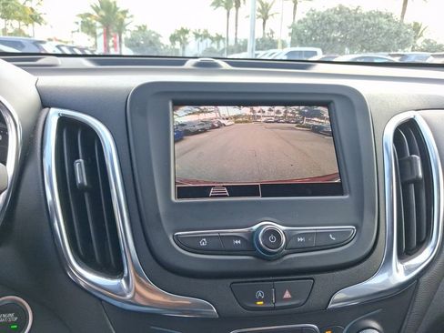 Used 2023 Chevrolet Equinox LT FWD image 23