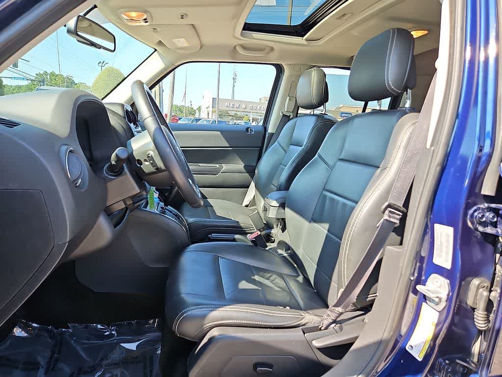Used 2017 Jeep Patriot High Altitude FWD image 12