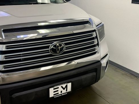 Used 2020 Toyota Tundra Limited w/ Limited Premium Package AWD/4WD image 4