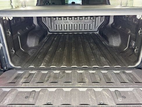 Used 2023 GMC Canyon Denali AWD/4WD image 27