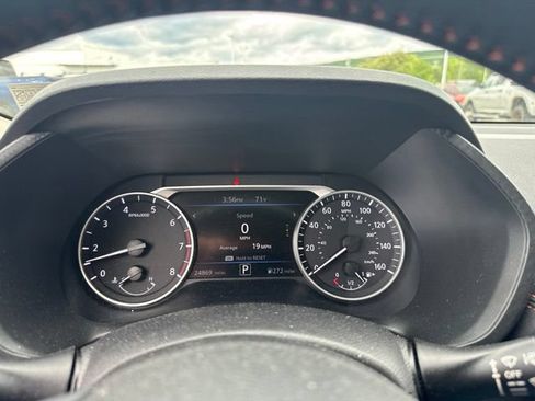 Certified 2023 Nissan Sentra SR w/ SR Premium Package FWD image 13