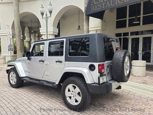 Used 2008 Jeep Wrangler Unlimited Sahara w/ Dual Top Group image 71