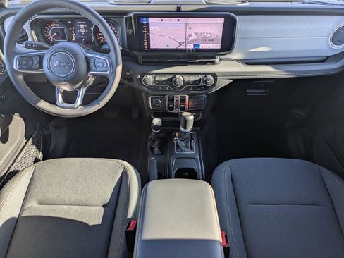 New 2026 Jeep Wrangler Unlimited Sahara AWD/4WD image 3