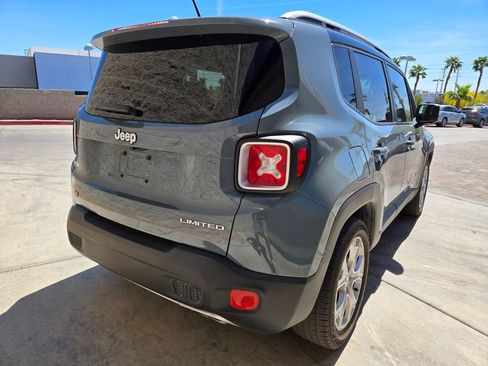 Used 2017 Jeep Renegade Limited image 4