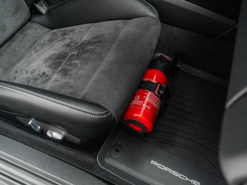 Used 2018 Porsche 911 GT3 RWD image 25