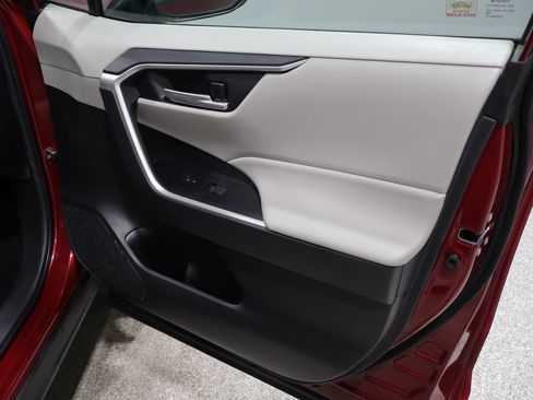 Used 2023 Toyota RAV4 XLE Premium AWD/4WD image 27