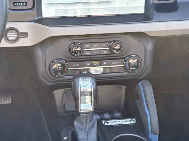 Used 2023 Ford Bronco Wildtrak AWD/4WD image 17