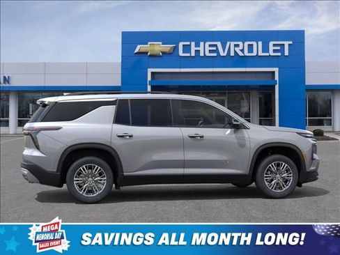 New 2026 Chevrolet Traverse LT w/ Driver Confidence Package FWD image 5