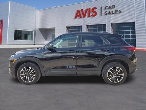 Used 2025 Chevrolet TrailBlazer LT AWD/4WD image 9