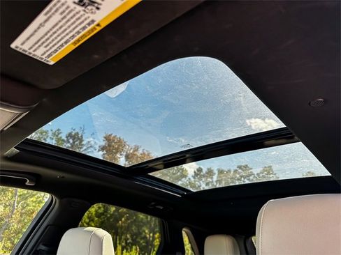 Used 2022 Cadillac XT5 Sportv w/ Technology Package image 25