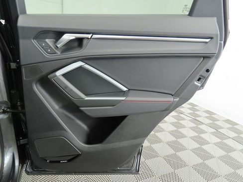 Used 2025 Audi Q3 2.0T Premium Plus w/ Premium Plus Package image 28