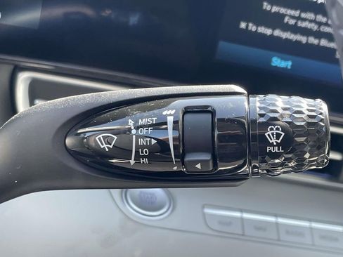 New 2026 Hyundai Elantra Limited image 24