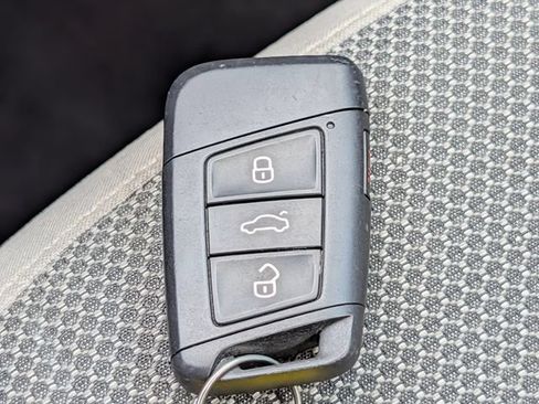 Used 2023 Volkswagen Taos S FWD image 27