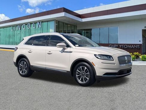 Certified 2021 Lincoln Nautilus Reserve w/ Class II Trailer Tow Package FWD image 2