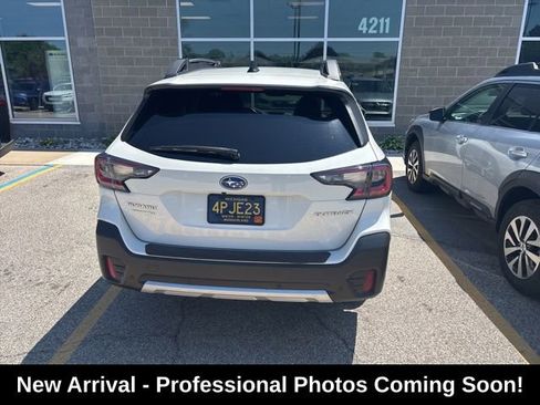 Used 2022 Subaru Outback Limited AWD/4WD image 4