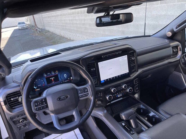 Used 2024 Ford F150 Lariat w/ Equipment Group 502A High AWD/4WD image 16