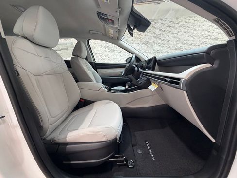 New 2026 Hyundai Tucson SE FWD image 9