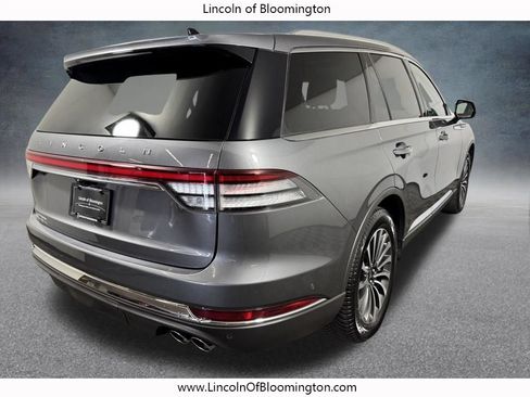 Used 2023 Lincoln Aviator Reserve w/ Elements Package Plus AWD/4WD image 6