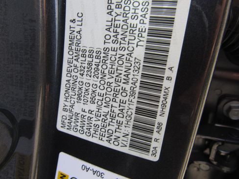 Certified 2024 Honda Accord EX image 28
