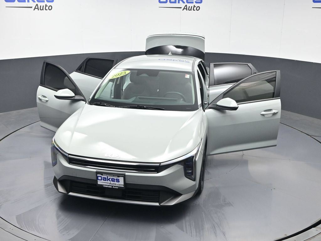 Certified 2025 Kia K4 EX FWD image 54
