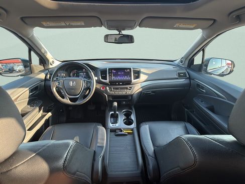 Used 2017 Honda Pilot EX-L image 3