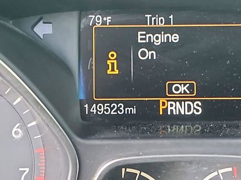 Used 2016 Ford Focus Titanium FWD image 12