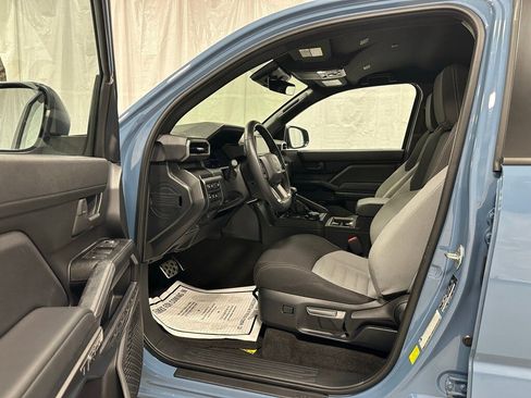 Used 2025 Toyota 4Runner TRD Sport image 8