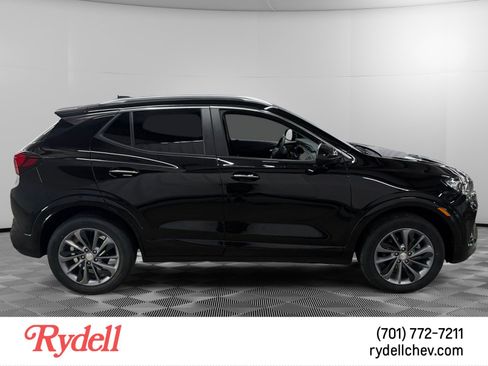Used 2023 Buick Encore GX Select w/ Sport Touring Package AWD/4WD image 6