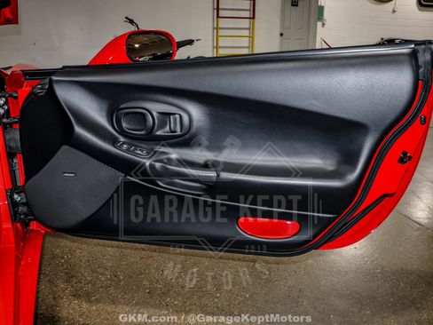 Used 1997 Chevrolet Corvette Coupe w/ Roof Pkg image 58