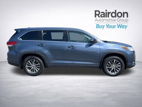 Used 2018 Toyota Highlander XLE AWD/4WD image 10