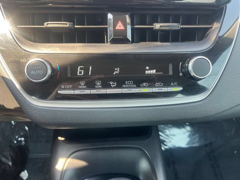 Used 2024 Toyota Corolla LE FWD image 22
